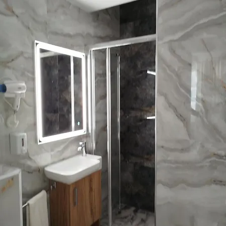 Cristina * Năvodari